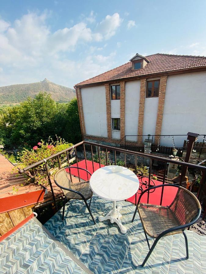 Tatin - Hotel & Cafe In Mtsʼkhetʼa Bagian luar foto