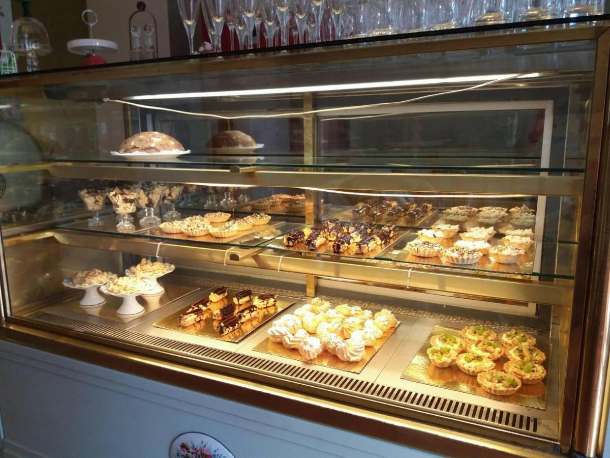Tatin - Hotel & Cafe In Mtsʼkhetʼa Bagian luar foto