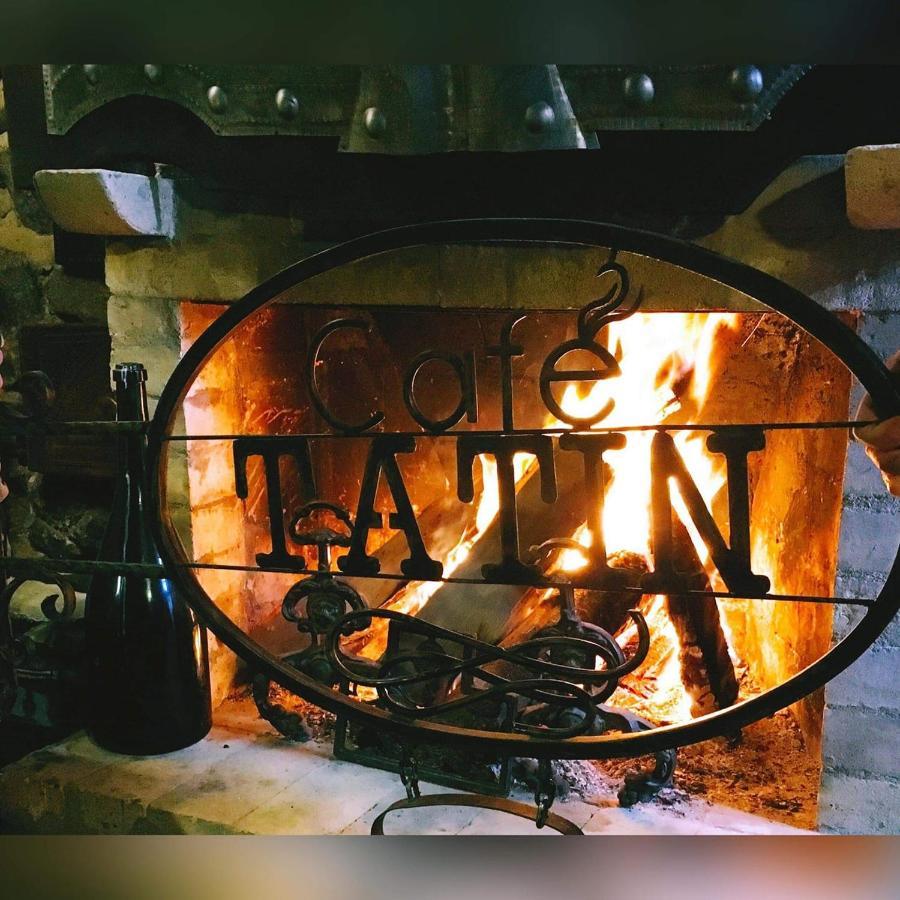 Tatin - Hotel & Cafe In Mtsʼkhetʼa Bagian luar foto
