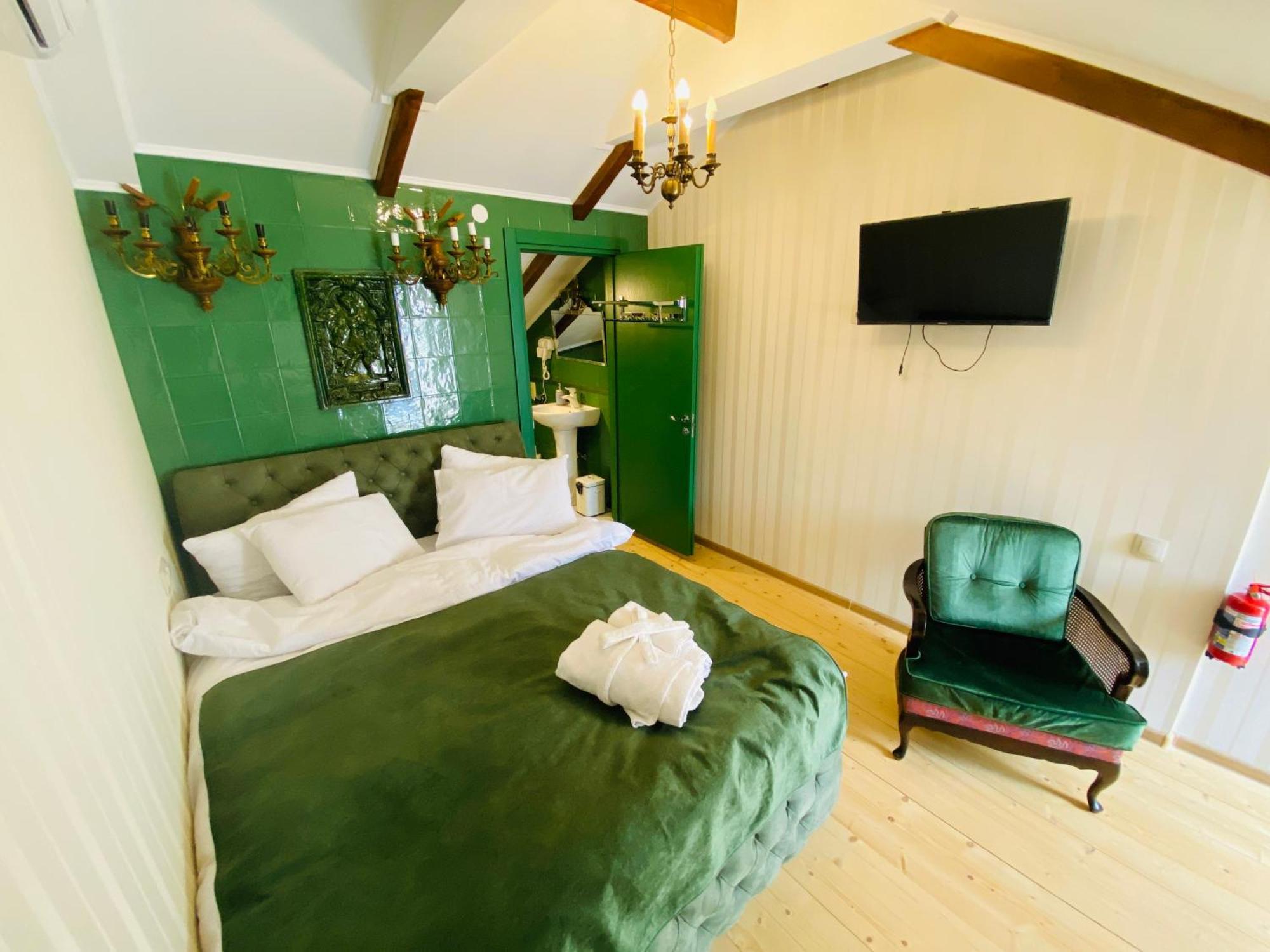 Tatin - Hotel & Cafe In Mtsʼkhetʼa Bagian luar foto